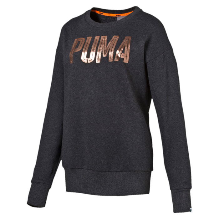 Свитшот838708_04 Свитшот838708_04Свитшот женский STYLE Foil Crew Sweat W изготовлен из хлопка с добавлением полиэстера и водоотталкивающей обработкой на основе биотехнологий. Модель имеет свободную посадку, заниженные плечевые швы, круглый вырез горловины. Воротник, манжеты рукавов и низ свитшота отделаны эластичными резинками. На груди модель декорирована надписью PUMA.