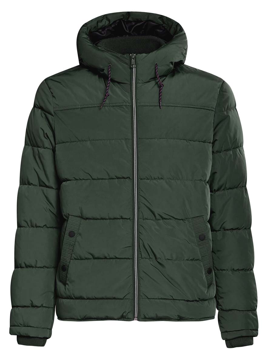 Куртка1B112006M/39877N/2900N Куртка1B112006M/39877N/2900NМужская куртка oodji Basic выполнена из 100% полиэстера. В качестве подкладки и утеплителя также используется полиэстер. Модель с несъемным капюшоном застегивается на застежку-молнию. Капюшон дополнен по краю шнурком-кулиской, а по низу - эластичной резинкой. Рукава имеют внутренние эластичные манжеты. Низ изделия дополнен эластичным шнурком-кулиской. Спереди расположено два прорезных кармана на кнопках, а с внутренней стороны - прорезной карман на застежке-молнии.