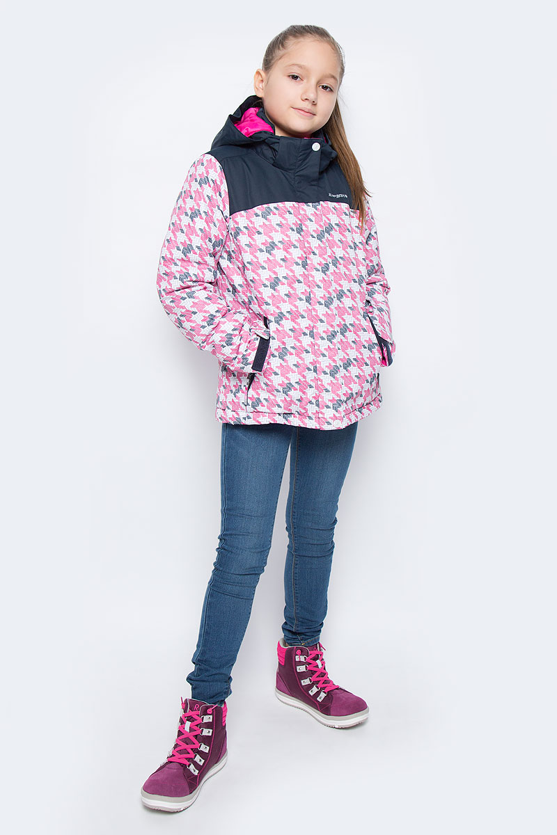 Куртка650028502IV Куртка650028502IVКуртка для девочки Icepeak Helga Jr выполнена из прочного текстиля с водонепроницаемой и воздухопроницаемой мембраной Icemax 5000/2000 г/м2 /24 ч, которая защищает от ветра и влаги даже в экстремальных условиях. Модель с капюшоном и воротником стойкой застегивается на молнию с защитой подбородка и дополнена ветрозащитным клапаном на липучках. Капюшон пристегивается при помощи кнопок. Манжеты рукавов регулируются по ширине за счет хлястиков с липучками. Спереди модель дополнена двумя прорезными карманами на застежках-молниях, на рукаве имеется скрытый карман на молнии, с внутренней стороны расположен один накладной карман. Куртка оснащена светоотражающими элементами. Водонепроницаемая мембрана 5000 mm.
