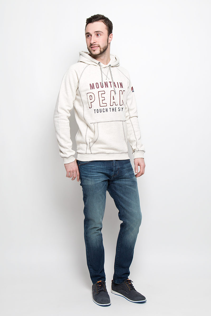 ДжинсыW16EW881P ДжинсыW16EW881PСтильные мужские джинсы Wrangler Boyton изготовлены из эластичного хлопка с добавлением полиэстера. Джинсы-слим средней посадки застегиваются на пуговицу в поясе и ширинку на пуговицах-болтах. На поясе имеются шлевки для ремня. Спереди модель дополнена двумя втачными карманами и одним небольшим накладным кармашком, а сзади - двумя накладными карманами.