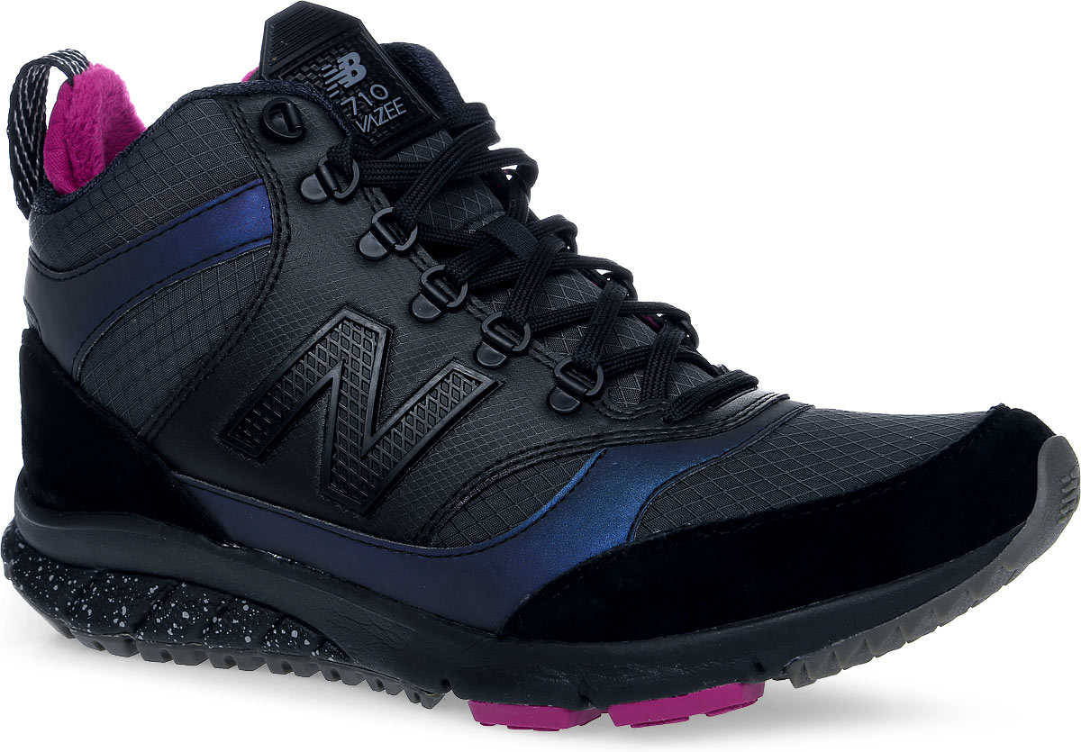КроссовкиWVL710HB/B КроссовкиWVL710HB/BЖенские кроссовки New Balance 710 выполнены из натуральной кожи и замши со вставками из нейлона. Модель оформлена переливающимися светоотражающими акцентами. Водостойкие материалы и теплая текстильная подкладка - идеальное сочетание стиля и функциональности в одной модели. Стелька из ЭВА дополнена текстильным покрытием. Подошва оснащена протектором.
