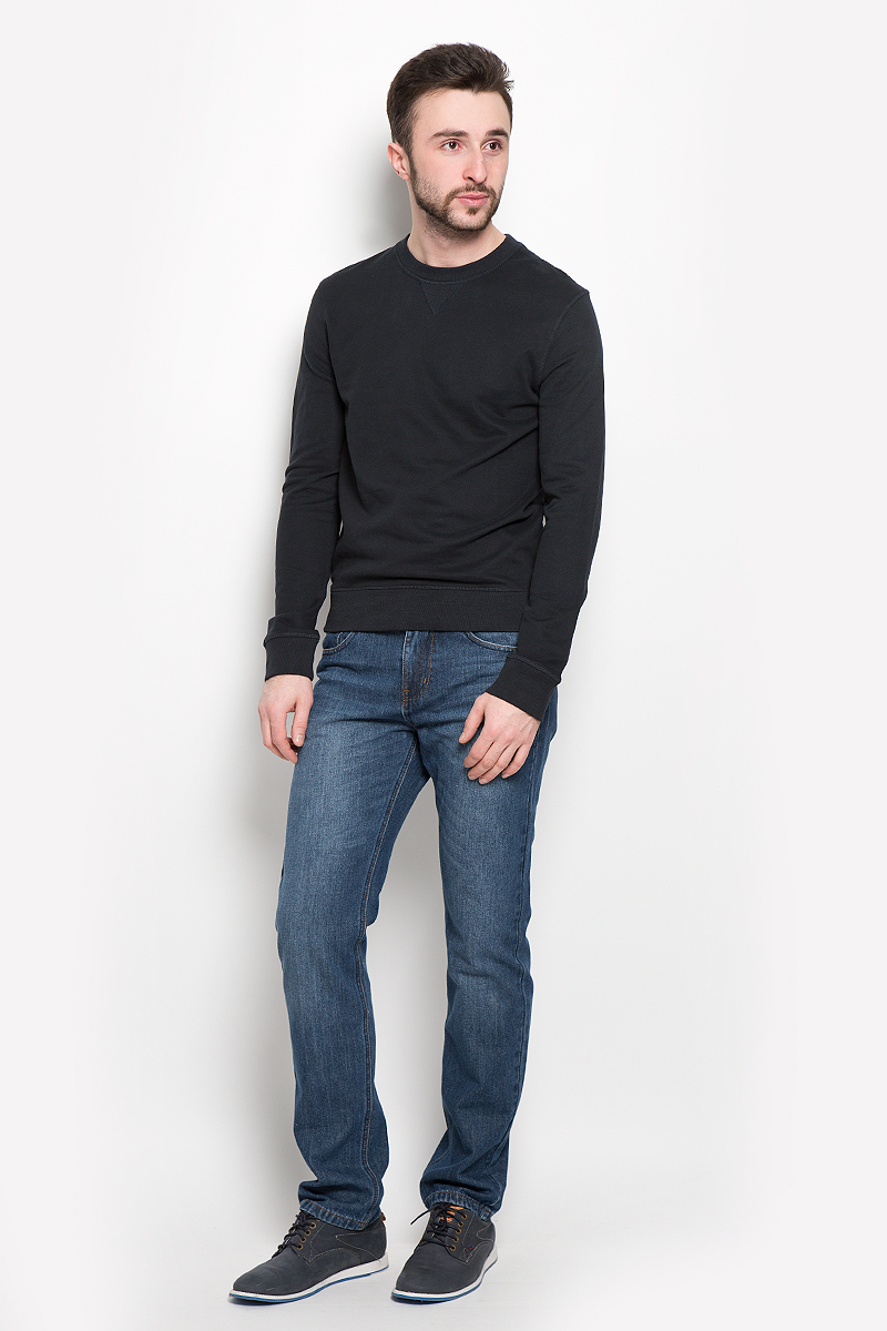 Свитшот16053566_Black Свитшот16053566_BlackСтильный мужской свитшот Selected Homme Indigo, изготовленный из натурального хлопка, мягкий и приятный на ощупь, не сковывает движений и обеспечивает наибольший комфорт. Модель с круглым вырезом горловины и длинными рукавами выполнена в лаконичном стиле. Манжеты рукавов, горловина и низ изделия дополнены трикотажными резинками.