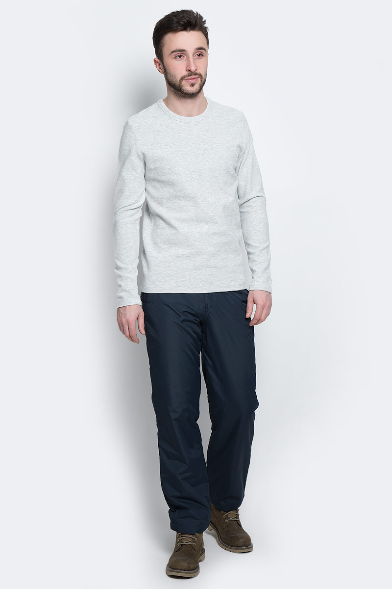 Брюки утепленныеB796503_DEEP NAVY Брюки утепленныеB796503_DEEP NAVYМужские утепленные брюки Baon прямого кроя и стандартной посадки изготовлены из непромокаемой и непродуваемой ткани, подкладка выполнена из полиэстера. Брюки застегиваются на ширинку на застежке-молнии и пуговицу. На поясе расположены шлевки для ремня. Изделие дополнено двумя втачными карманами спереди и двумя втачными карманами сзади.