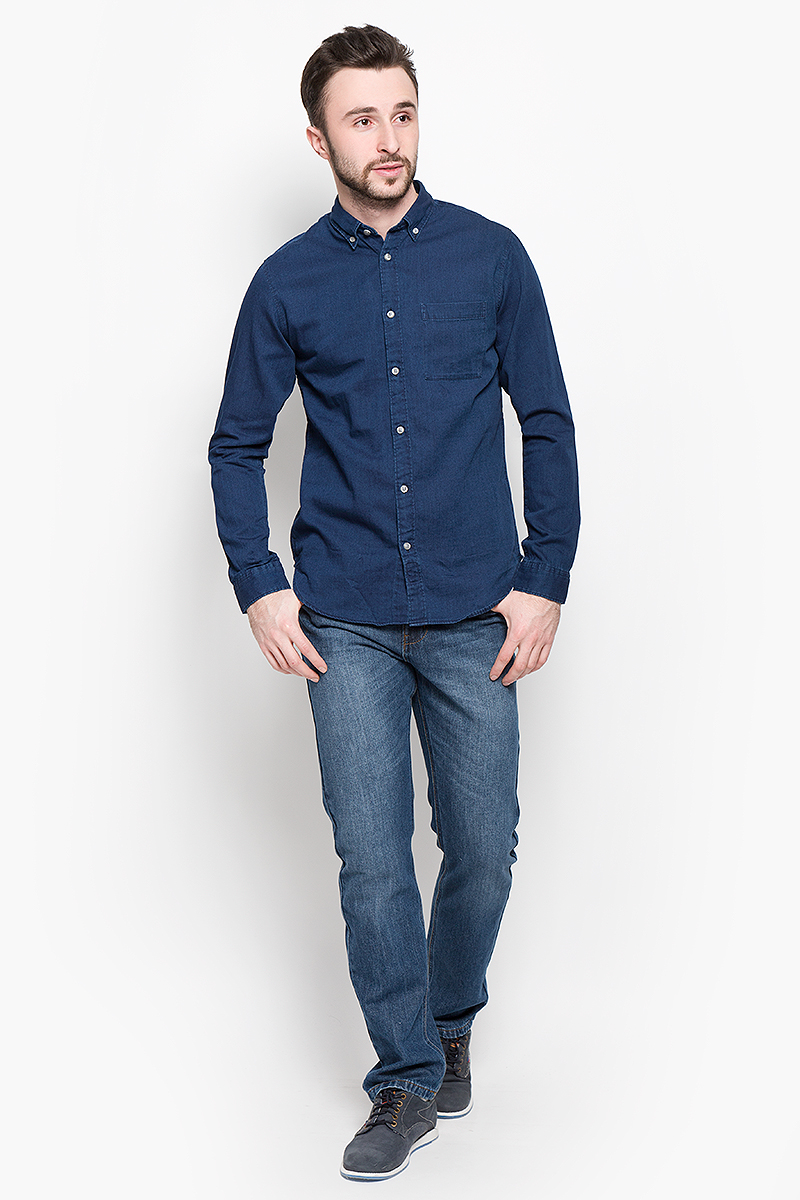 Рубашка16048999_Evening Blue Рубашка16048999_Evening BlueСтильная мужская рубашка Selected Homme изготовлена из высококачественного хлопка. Рубашка с отложным воротником и длинными рукавами застегивается на пуговицы по всей длине. На манжетах и воротнике предусмотрены застежки- пуговицы. Спереди расположен один накладной карман.