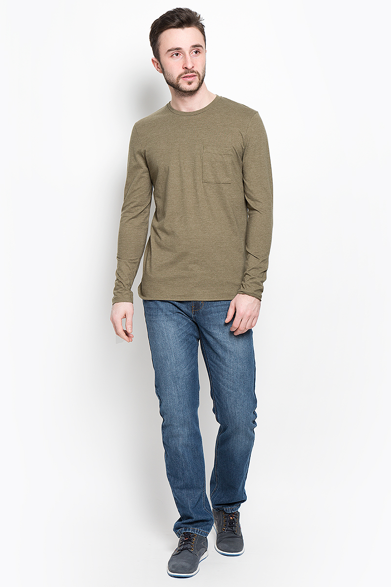 Лонгслив16052848_Beech Лонгслив16052848_BeechМужской лонгслив Selected Homme Identity выполнен из полиэстера с добавлением хлопка. Модель с круглым вырезом горловины и длинными рукавами дополнена на груди накладным карманом. Спинка модели немного удлинена.