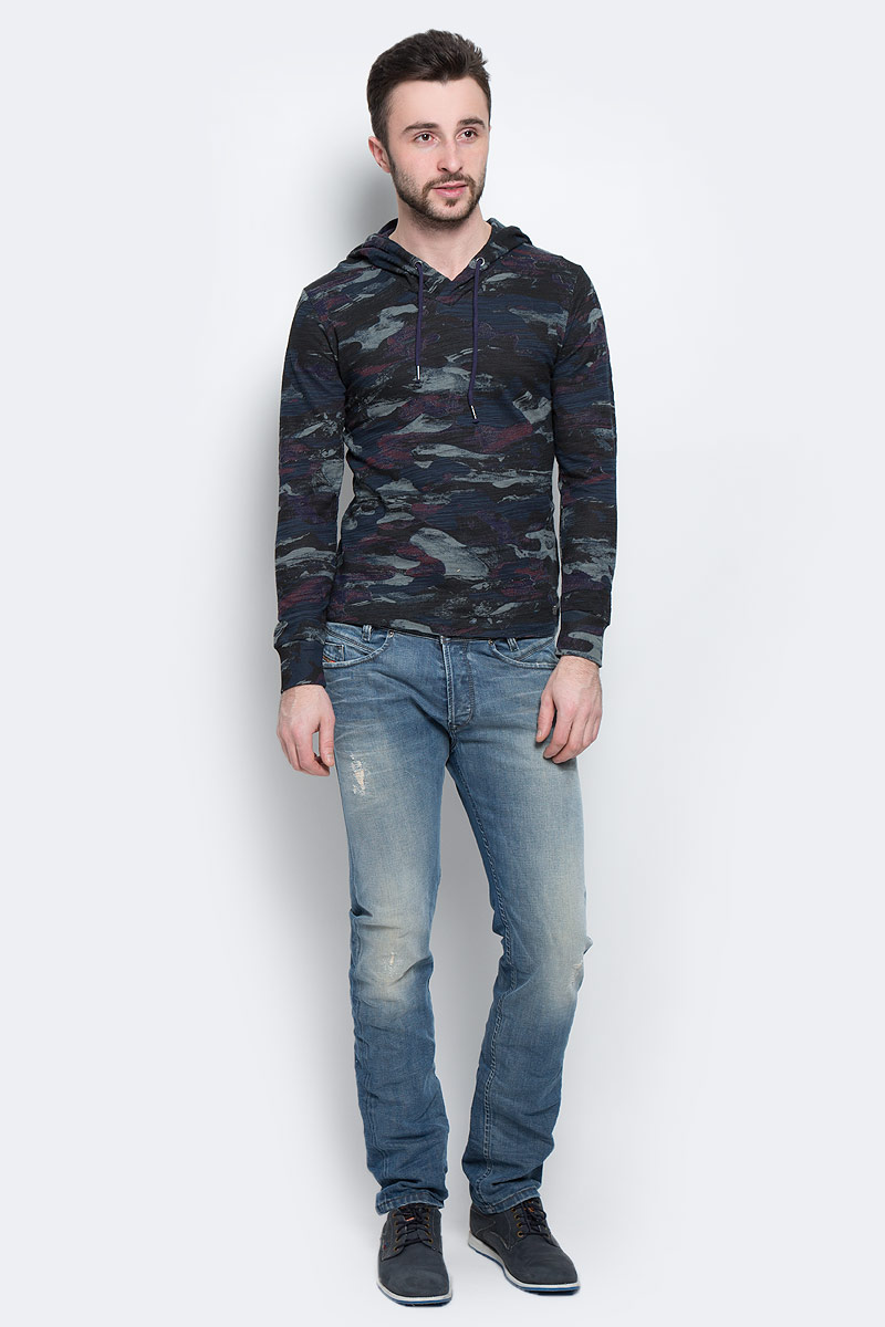 Толстовка00SJSN-0HAJT/8AW Толстовка00SJSN-0HAJT/8AWСтильная мужская толстовка Diesel, изготовленная из высококачественного 100% хлопка, мягкая и приятная на ощупь, обладает хорошей гигроскопичностью и позволяет коже дышать. Модель с капюшоном и длинными рукавами не сковывает движений и обеспечивает наибольший комфорт. Манжеты рукавов дополнены эластичными резинками. Объем капюшона регулируется при помощи шнурка-кулиски. Толстовка оформлена принтом в виде пятен различной формы. Эта толстовка - настоящее воплощение комфорта, он послужит отличным дополнением к вашему гардеробу. В ней вы будете чувствовать себя уютно и уверенно.