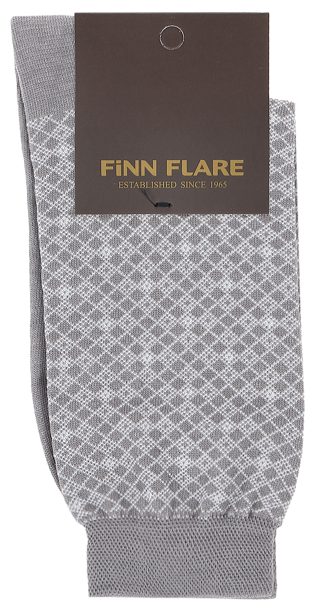 НоскиB17-21117_205 НоскиB17-21117_205Мужские носки Finn Flare изготовлены из высококачественного эластичного хлопка с добавлением полиамида. Удлиненные носки имеют эластичную резинку, которая надежно фиксирует изделие на ноге. Носки оформлены принтом в клетку.