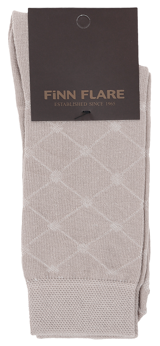 НоскиB17-21116_101 НоскиB17-21116_101Мужские носки Finn Flare изготовлены из высококачественного эластичного хлопка с добавлением полиамида. Удлиненные носки имеют эластичную резинку, которая надежно фиксирует изделие на ноге.