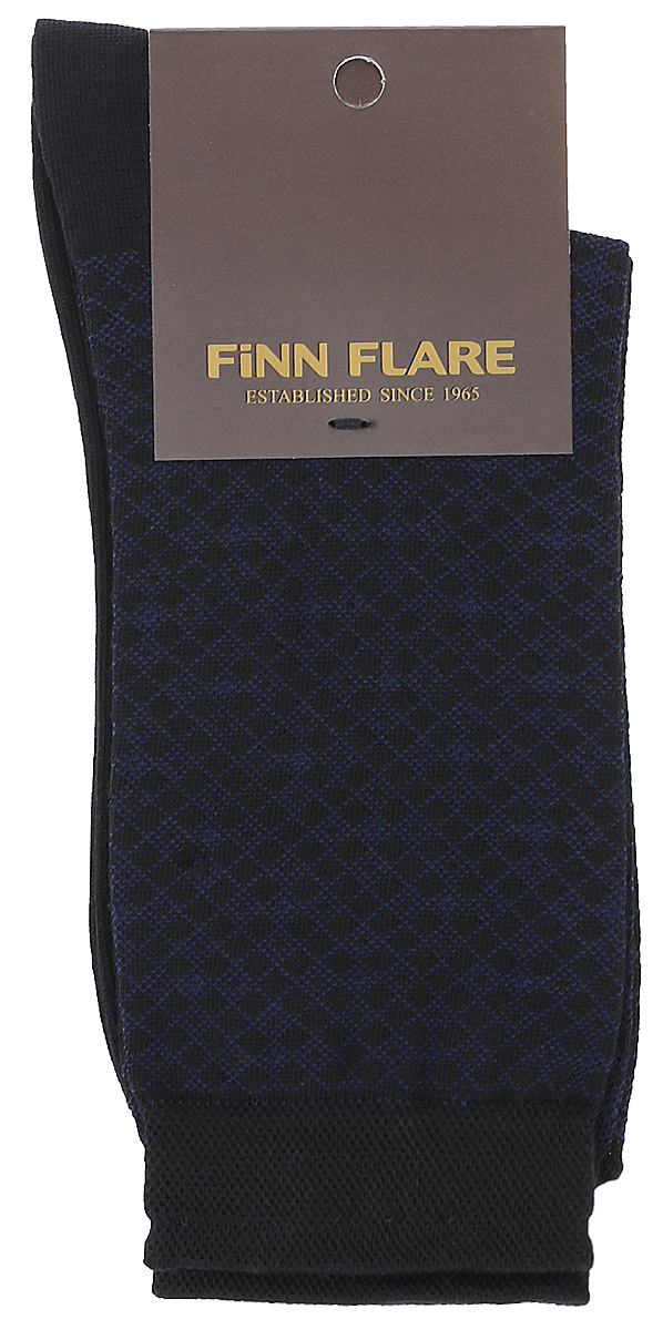 НоскиB17-21117_205 НоскиB17-21117_205Мужские носки Finn Flare изготовлены из высококачественного эластичного хлопка с добавлением полиамида. Удлиненные носки имеют эластичную резинку, которая надежно фиксирует изделие на ноге. Носки оформлены принтом в клетку.