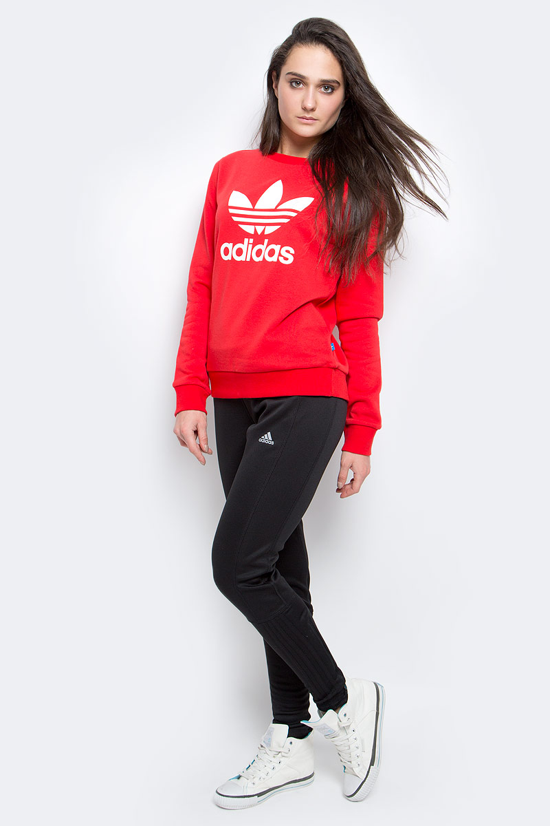 СвитшотAY8118 СвитшотAY8118Женский свитшот Adidas Crew Sweater с ярким Трилистником на груди. Стильная модель из мягкого махрового футера идеально подойдет для повседневной жизни.
