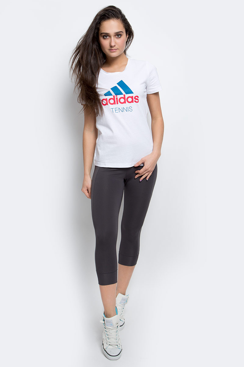 ТайтсыAX5893 ТайтсыAX5893Удобные женские тайтсы Adidas Ak 3/4 Tghts W для бега изготовлены из высококачественного эластичного материала, они великолепно тянутся, не сковывают движения, обеспечивают необходимую циркуляцию воздуха и превосходно отводят влагу от тела, оставляя кожу сухой и обеспечивая наибольший комфорт.