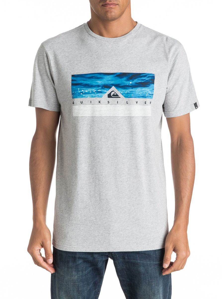 ФутболкаEQYZT04284-SGRH ФутболкаEQYZT04284-SGRHМужская футболка Quiksilver изготовлена из качественного материала. Модель выполнена с круглой горловиной и короткими рукавами.