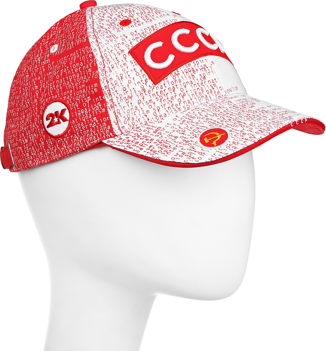 Бейсболка124226_navy/white/red Бейсболка124226_navy/white/redБейсболка 2K Sport Retro выполнена из натурального хлопка и имеет классическую панельную конструкцию. Модель с плотным козырьком оформлена объемными вышивками с символикой СССР и оригинальным принтом с надписями. Бейсболка имеет небольшие отверстия, обеспечивающие дополнительную вентиляцию. Объем бейсболки регулируется при помощи хлястика с металлической застежкой-фиксатором, оформленной гравировкой.