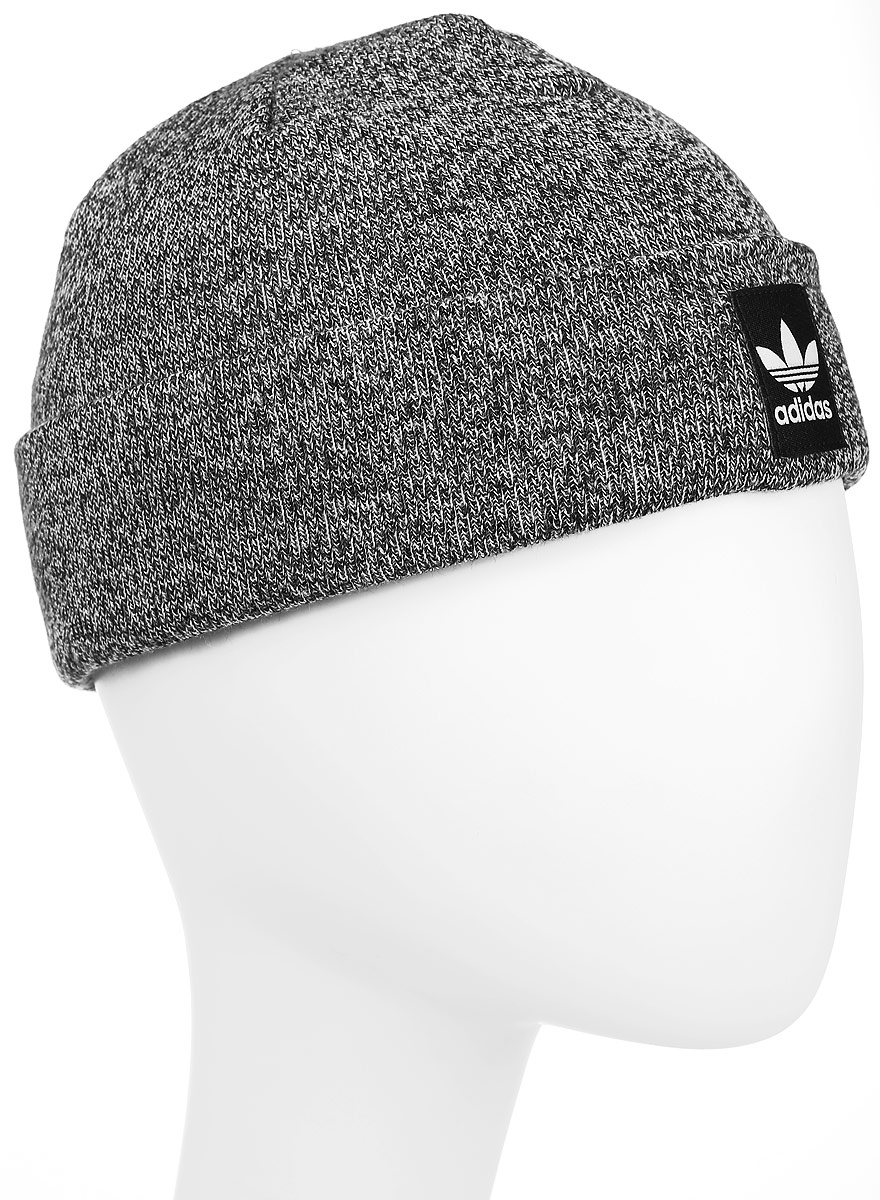 ШапкаAY9065 ШапкаAY9065Шапка Adidas Rib Logo Beanie - классическая шапка-бини, связанная из мягкой меланжевой пряжи. Три полоски украшают внутреннюю сторону подвернутого манжета. Атласная нашивка с Трилистником на отвороте.