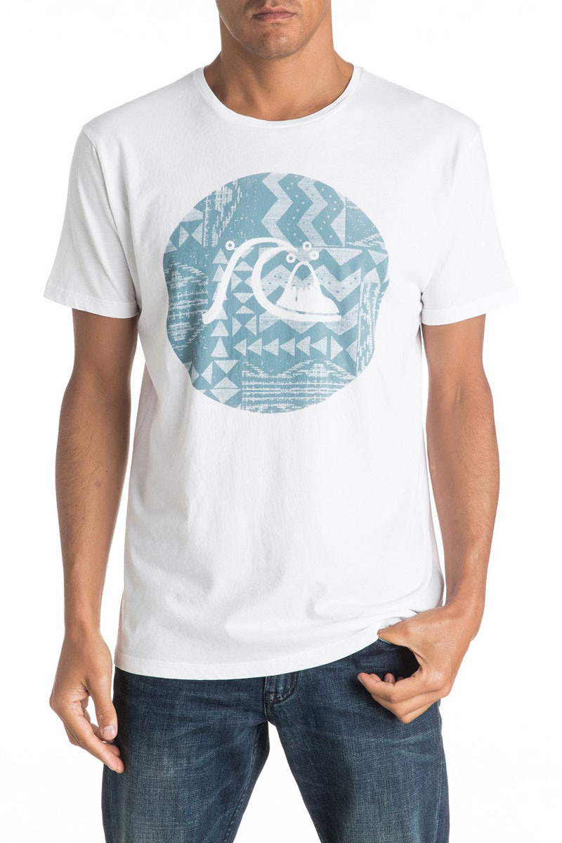 ФутболкаEQYZT04325-WBB0 ФутболкаEQYZT04325-WBB0Мужская футболка Quiksilver изготовлена из качественного материала. Модель выполнена с круглой горловиной и короткими рукавами.