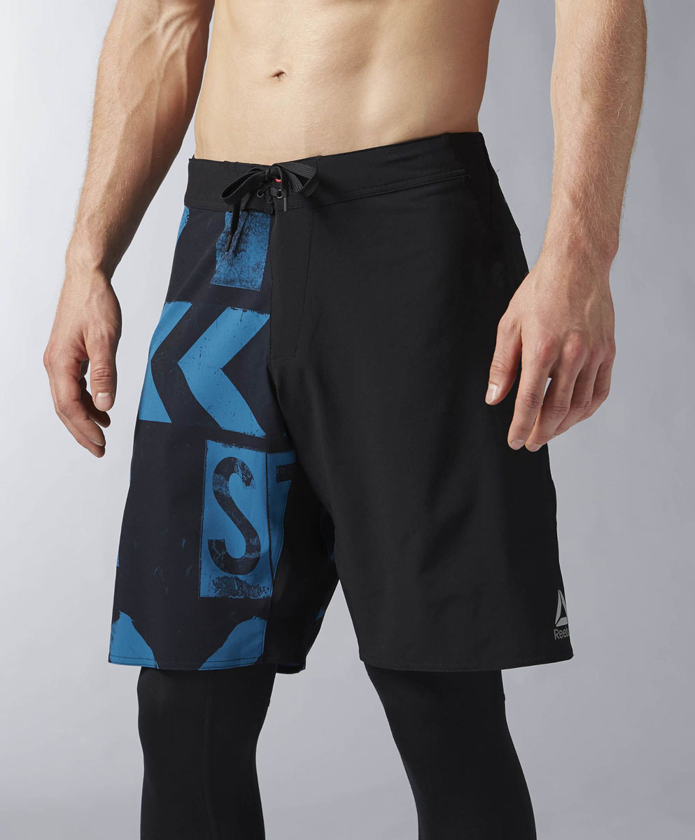 ШортыBK4738 ШортыBK4738Спортивные шорты Reebok Retro Контрастные вставки и укороченный крой Настоящее воплощение ретро-стиля Внутренний карман и пояс на шнурке делают эти шорты особенно функциональными Изготовлены из прочного полиэстера; длина по внутреннему шву 36 см Классический крой - шорты не слишком тесные и не слишком свободные Отлично подходят для тренировок и повседневной носки Пояс на шнурке для надежной поддержки, внутренний сетчатый карман для хранения необходимых мелочей Мягкий трафаретный принт ручной работы, расположенный сбоку, сделает ваш образ еще более спортивным Контрастные вставки добавляют стиля