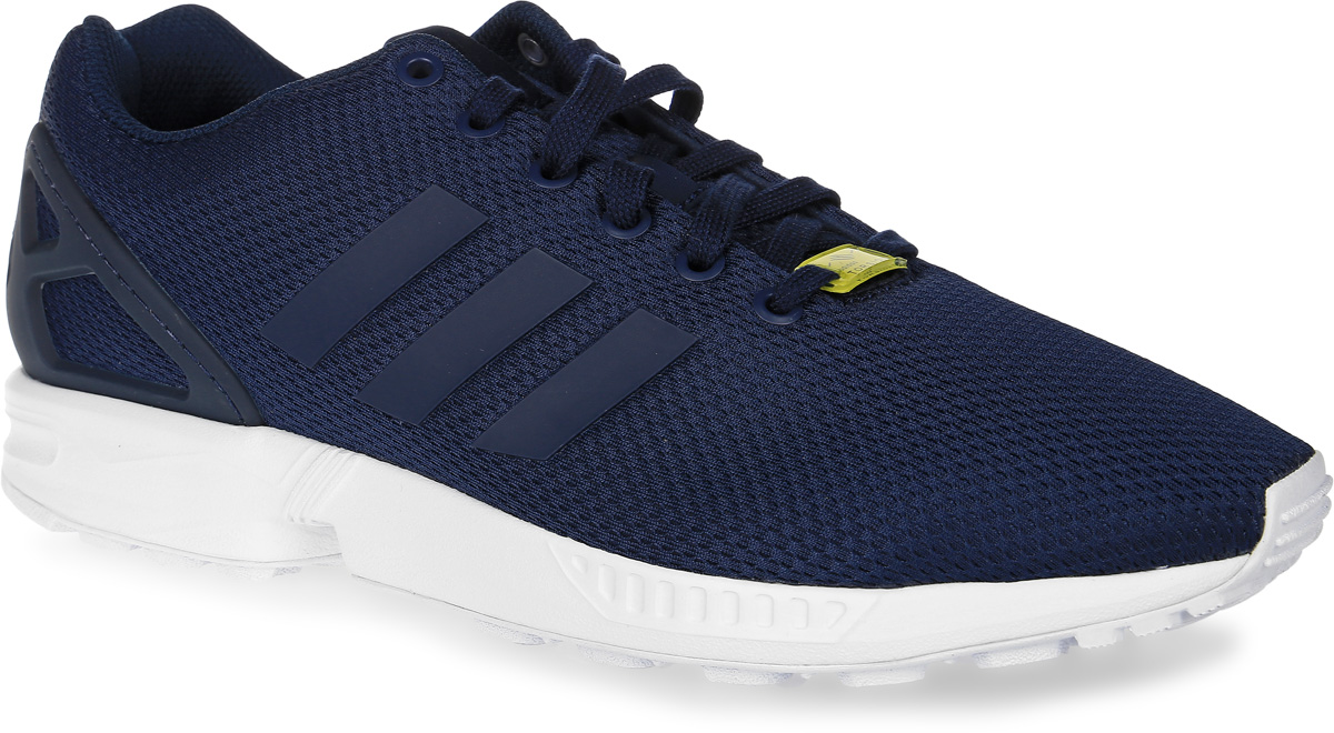 КроссовкиM19841 КроссовкиM19841Кроссовки adidas Zx Flux выполнены из текстиля и оформлены фирменными накладками из термополиуретана. Шнурки надежно зафиксируют модель на ноге. Внутренняя поверхность из сетчатого текстиля комфортна при движении. Стелька выполнена из легкого ЭВА-материала с поверхностью из текстиля. Подошва изготовлена из высококачественной резины и дополнена протектором. В комплект входят дополнительные шнурки.