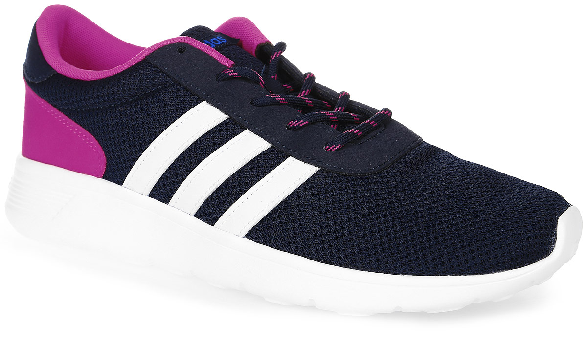 КроссовкиAW3831 КроссовкиAW3831Женские кроссовки adidas Neo Lite Racer выполнены из текстиля и искусственной замши. Модель оформлена фирменными нашивками из искусственной кожи. Шнурки надежно зафиксируют модель на ноге. Внутренняя поверхность из сетчатого текстиля комфортна при движении. Стелька выполнена из легкого ЭВА-материала с поверхностью из текстиля. Подошва изготовлена из высококачественной резины и дополнена рельефным рисунком.