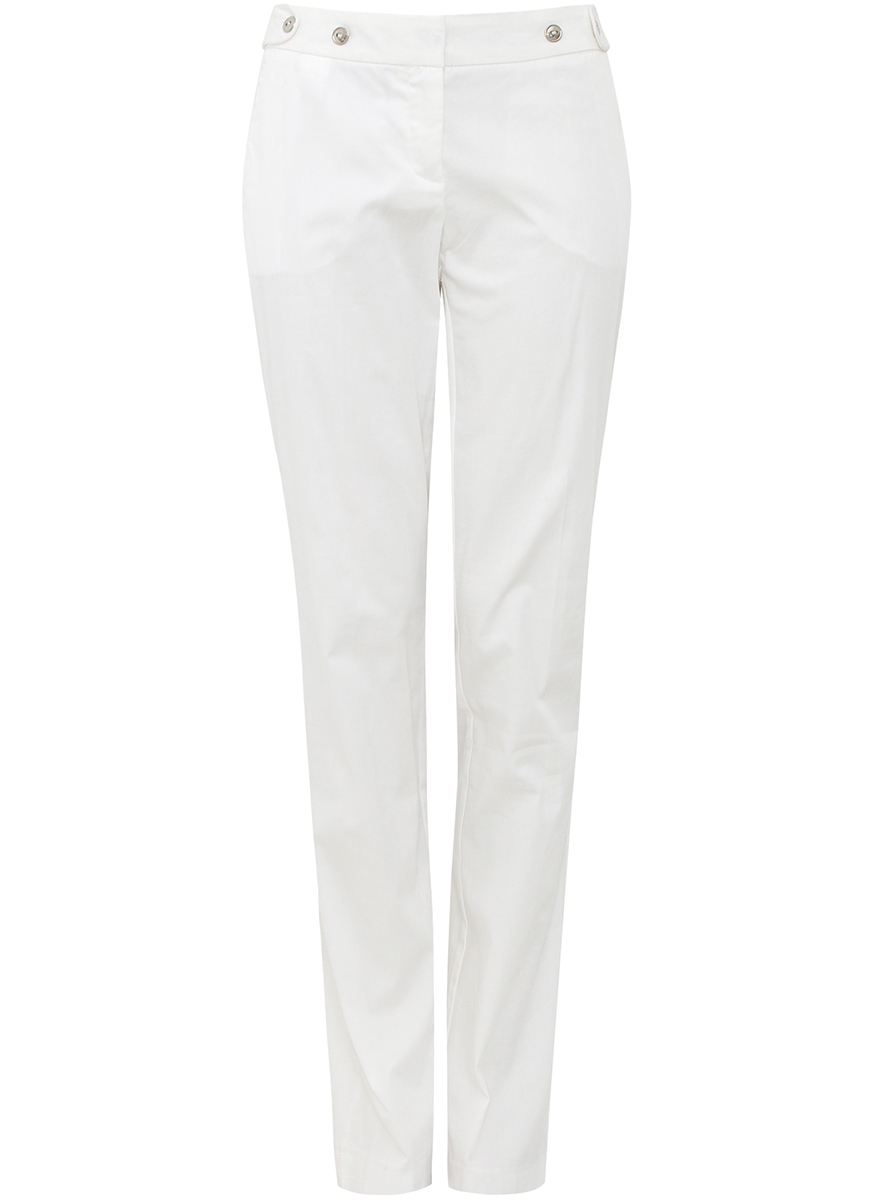 Брюки21714012/18240/1000N Брюки21714012/18240/1000NЖенские брюки oodji Collection выполнены из высококачественного материала. Модель стандартной посадки застегивается на пуговицу в поясе и ширинку на застежке-молнии. Спереди брюки дополнены втачными карманами, сзади - прорезными на пуговицах.
