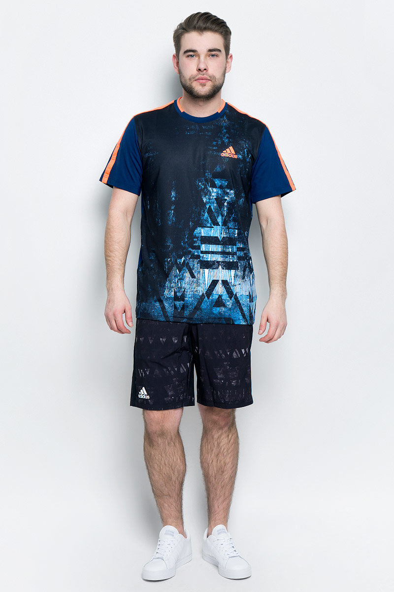 ФутболкаB45798 ФутболкаB45798Футболка Essex Tr Tee от adidas выполнена из полиэфира с добавлением эластана и оформлена ярким принтом. У модели круглый вырез горловины и стандартные короткие рукава. Технология climalite отводит пот и оставляет поверхность вашего тела сухой.