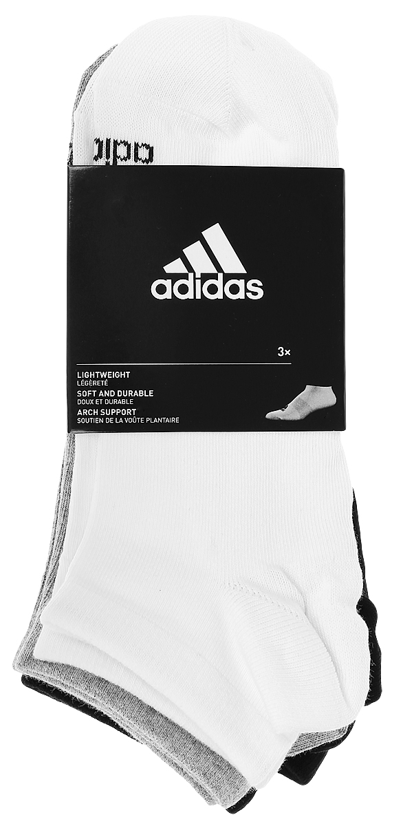 Комплект носковAA2311 Комплект носковAA2311Носки adidas Per No-Sh T изготовлены из высококачественного эластичного хлопка с добавлением полиэстера. Укороченные носки с поддержкой стопы имеют эластичную резинку, которая надежно фиксирует носки на ноге. В комплект входят 3 пары носков, оформленных логотипом бренда adidas.
