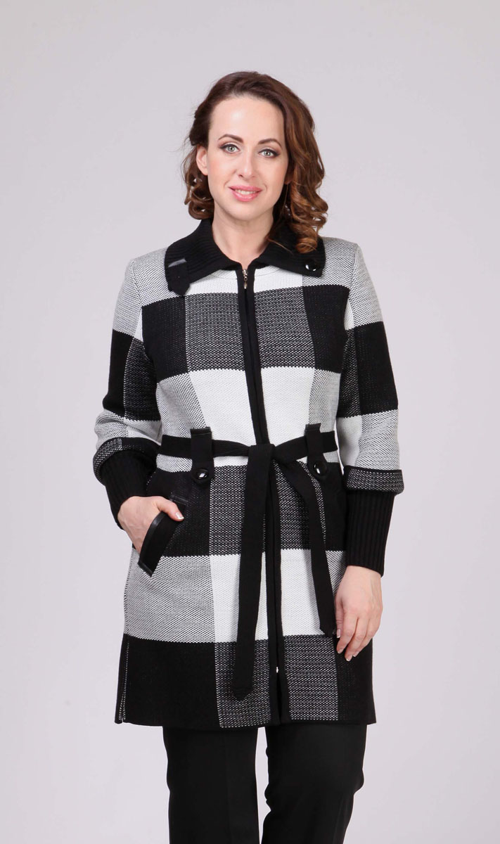 Кардиган390 Кардиган390Женский кардиган Milana Style, выполненный из ПАН-волокна с добавлением шерсти, дополнит ваш образ. Кардиган с отложным воротником и длинными рукавами застегивается на молнию по всей длине. На воротнике имеется хлястик с застежкой-пуговицей. Спереди предусмотрены два втачных кармана. Линия талии выгодно подчеркнута поясом на шлевках. Модель оформлена геометрическим принтом.