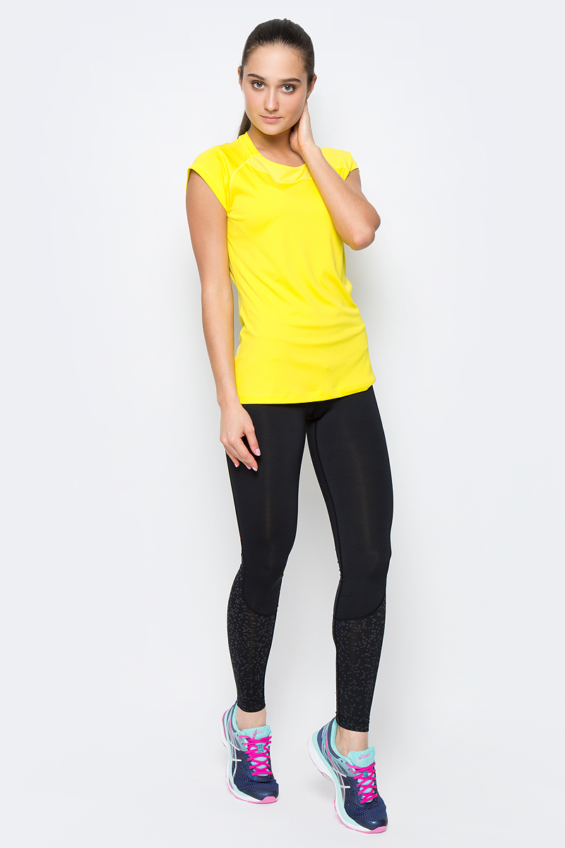 Футболка141646-0343 Футболка141646-0343Футболка Asics Capsleeve Top выполнена эластичной ткани с дышащими вставками. Изделие с круглым воротом и коротким рукавами реглан. Модель дополнена светоотражающими элементами. Технология Motion Dry позволяет выводить влагу, оставляя тело сухим и сохраняя его оптимальный температурный режим.