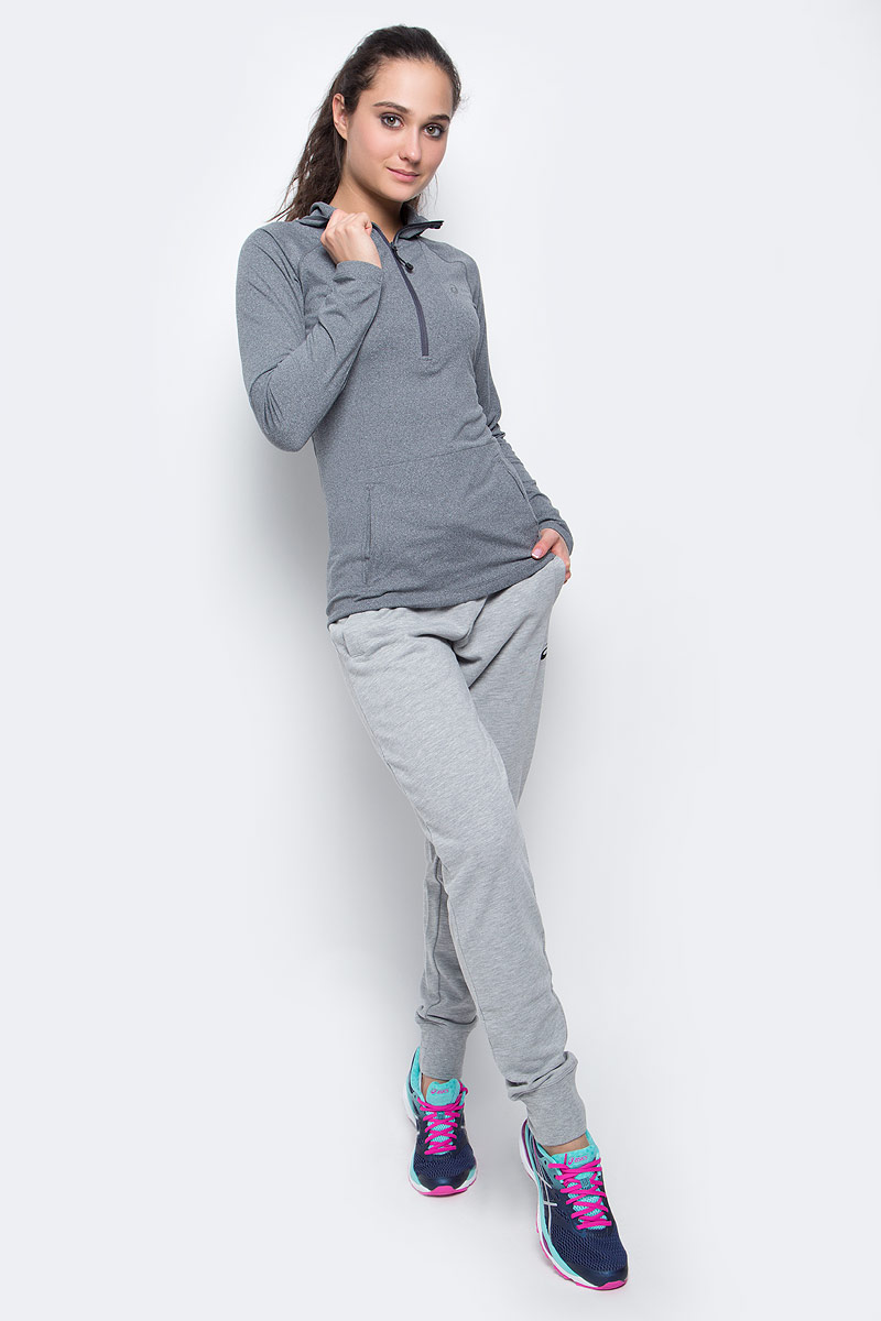 Лонгслив144013-0773 Лонгслив144013-0773Лонгслив для бега Asics LS Hoodie, выполненный из полиэстера и эластана, оформлен фирменной аппликацией и прострочкой. Модель с капюшоном и длинным рукавом регланом застегивается с помощью молнии.
