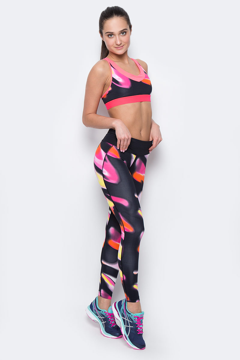 Тайтсы141260-1112 Тайтсы141260-1112Женские тайтсы для бега Asics Fuzex 7/8 Tight изготовлены из полиамида с добавлением эластана. Модель дополнена широкой эластичной резинкой на талии и шнурком-утяжкой. Сзади на поясе имеется прорезное отделение на застежке-молнии. Комфортные плоские швы исключают риск натирания даже во время интенсивных занятий спортом.