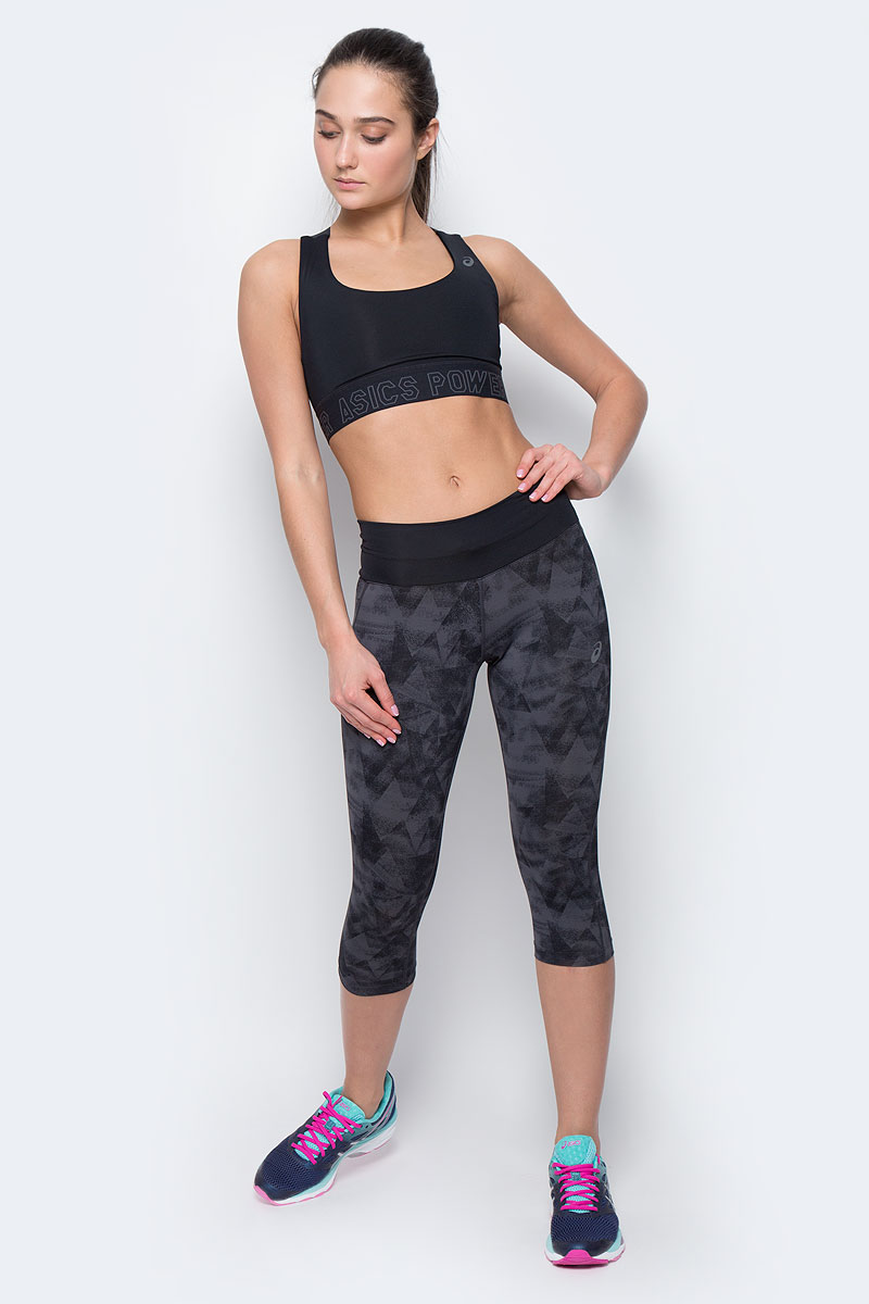 Тайтсы141218-1113 Тайтсы141218-1113Женские тайтсы для бега Asics Fuzex Knee Tight изготовлены из высококачественного эластичного полиамида, они великолепно тянутся, не сковывают движения, обеспечивают необходимую циркуляцию воздуха и превосходно отводят влагу от тела, оставляя кожу сухой и обеспечивая наибольший комфорт. Облегающие укороченные тайтсы длиной 3/4 дополнены широким пришивным поясом, обхват талии регулируется при помощи внутреннего шнурка. Комфортные плоские швы исключают риск натирания даже во время интенсивных занятий спортом. На поясе сзади расположен прорезной карман на застежке-молнии.