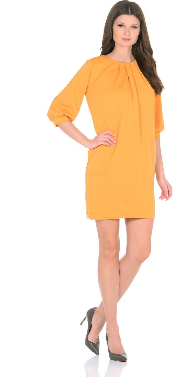 Платье3285-5 Платье3285-5Трикотажное платье от Rosa Blanco совмещает в себе комфорт и элегантность. Платье идеально подходит как для офиса, так и для более непринужденной обстановки. Модель нарочито лаконичного прямого кроя наделена неповторимой выразительностью благодаря фактурной ткани. Складки у круглого выреза и рукава ? на манжетаж подчеркивают женственную элегантность модели. В боковом шве расположены карманы. Простота кроя и минимум отделки позволят Вам поэкспериментировать с аксессуарами. Создавайте Ваш стиль с удовольствием. Ткань - плотный трикотаж, характеризующийся эластичностью, растяжимостью и мягкостью. Состав ткани: 72% вискоза, 25% полиэфир, 3% лайкра. Рост модели на фото 170 см (+ каблук).