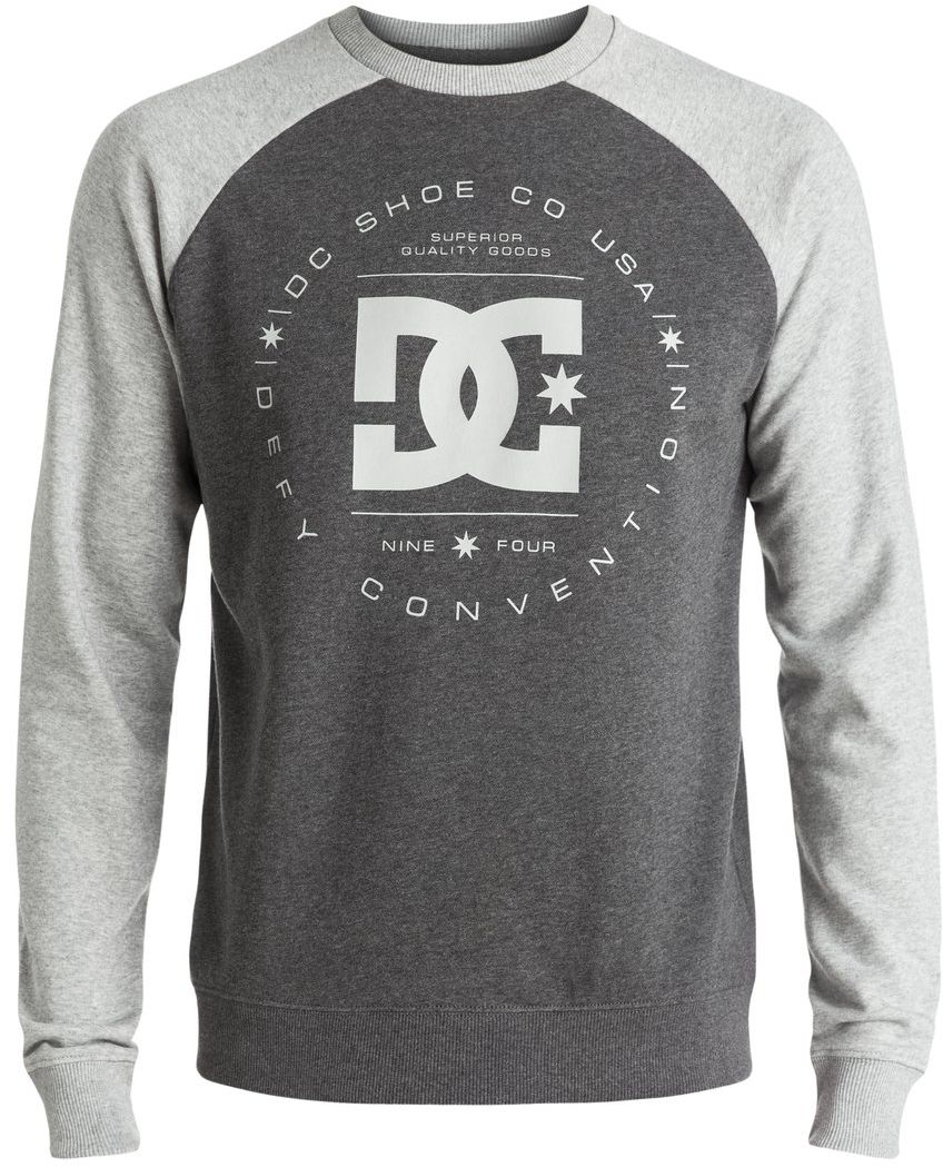 ТолстовкаEDYSF03122-XSSR ТолстовкаEDYSF03122-XSSRМужская толстовка DC Shoes выполнена из хлопка с добавлением полиэстера. Модель имеет комфортный классический крой, длинные рукава реглан и круглый вырез горловины. Манжеты рукавов, горловина и низ толстовки дополнены эластичным материалом в рубчик. Графический принт нанесен по щадящей технологии окрашивания ткани.