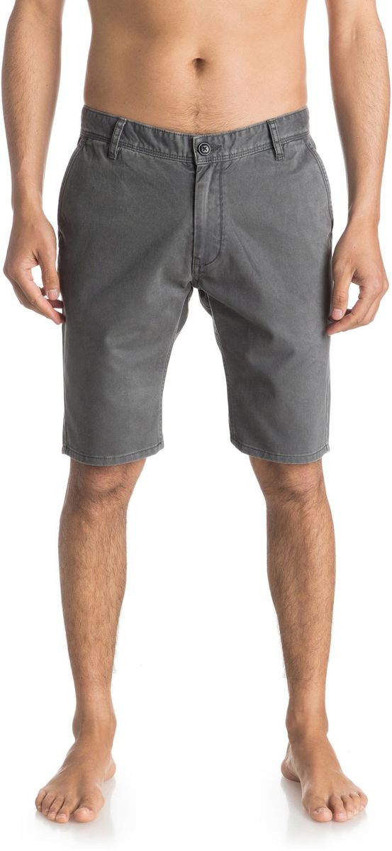 ШортыEQYWS03252-BQK0 ШортыEQYWS03252-BQK0Шорты мужские Quiksilver изготовлены из качественной ткани. Модель длиной до колен застегивается на молнию и пуговицу. Изделие дополнено карманами.