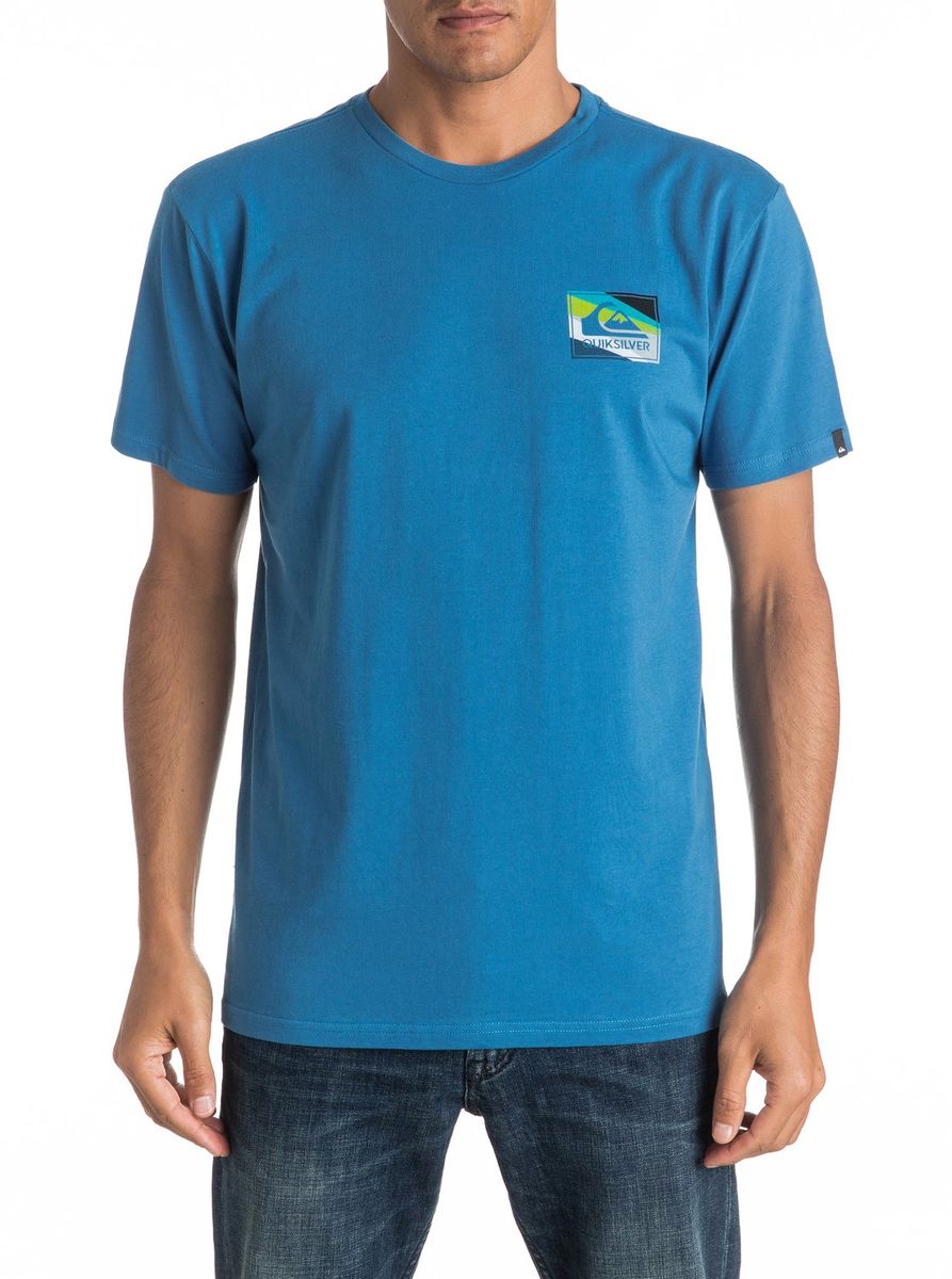 ФутболкаEQYZT04298-BYH0 ФутболкаEQYZT04298-BYH0Мужская футболка Quiksilver изготовлена из качественного материала. Модель выполнена с круглой горловиной и короткими рукавами.