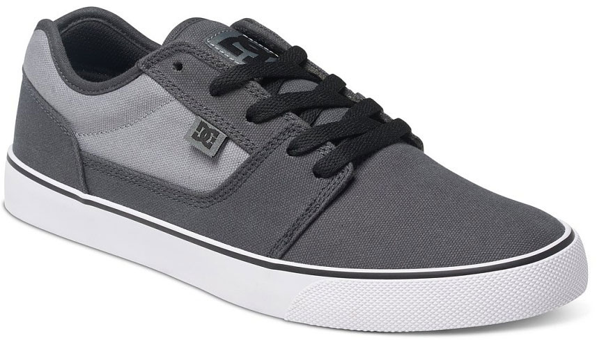 Кеды303111-410 Кеды303111-410Стильные мужские кеды DC Shoes Tonik TX - отличный вариант на каждый день. Модель выполнена из текстиля. Шнуровка надежно фиксирует обувь на ноге. Резиновая подошва с протектором гарантирует отличное сцепление с поверхностью. В таких кедах вашим ногам будет комфортно и уютно.