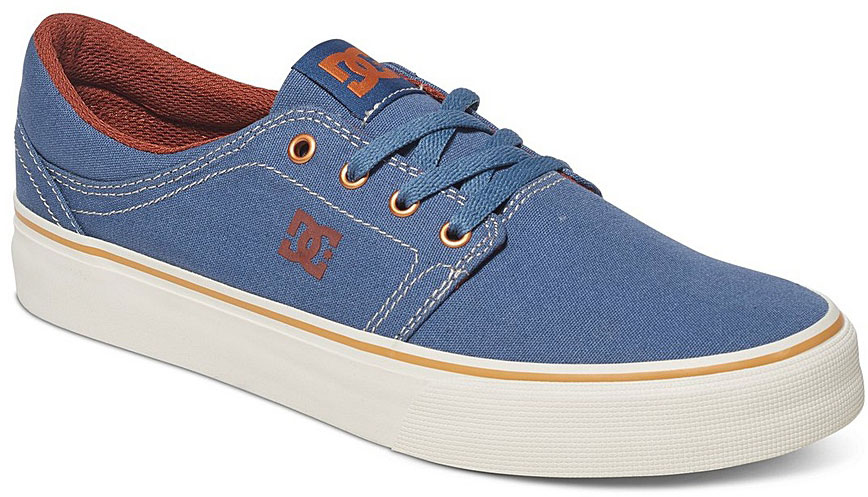 КедыADYS300126-3BK КедыADYS300126-3BKСтильные мужские кеды DC Shoes Trase TX - отличный вариант на каждый день. Модель выполнена из текстиля. Шнуровка надежно фиксирует обувь на ноге. Резиновая подошва с протектором гарантирует отличное сцепление с поверхностью. В таких кедах вашим ногам будет комфортно и уютно.
