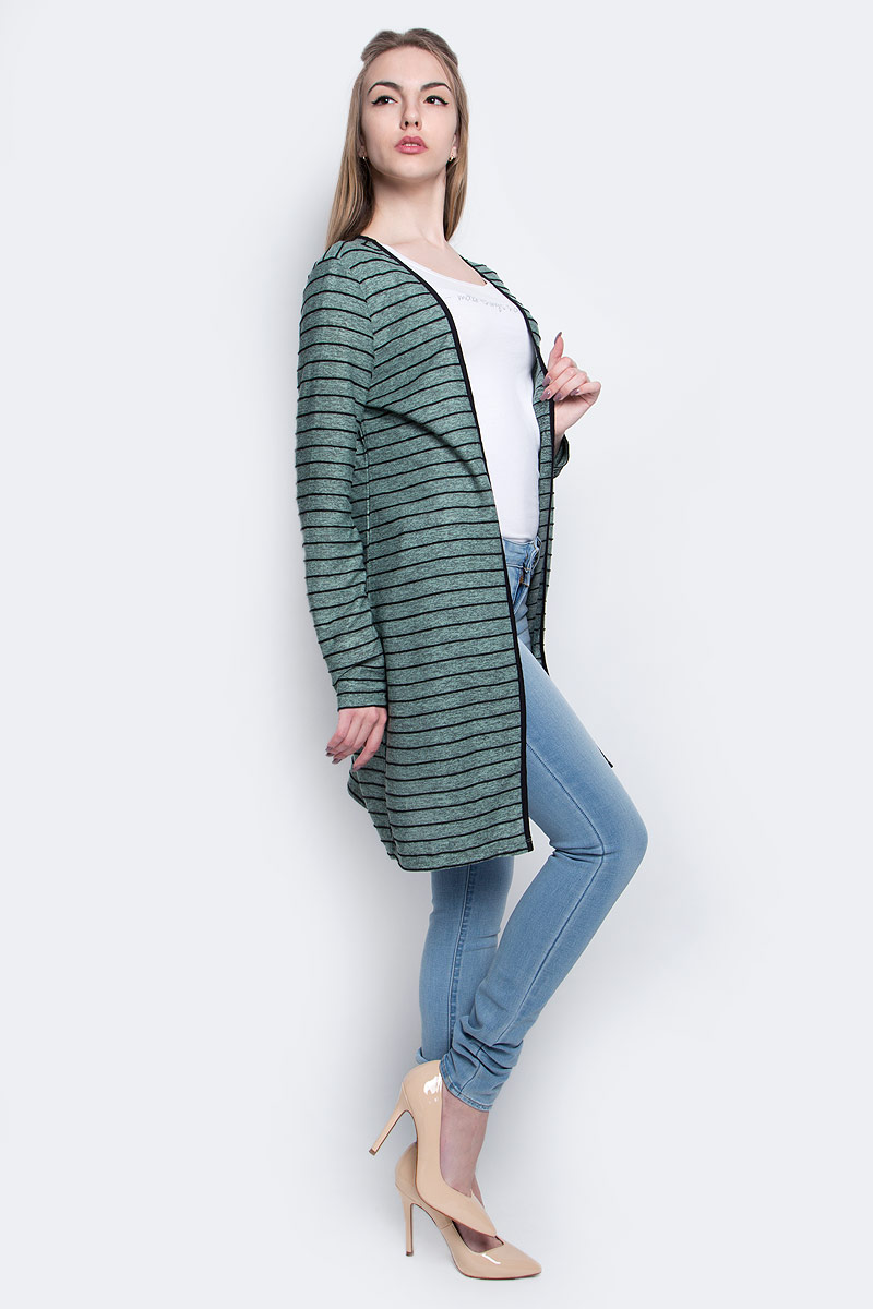 Кардиган10169341_Blue Surf Кардиган10169341_Blue SurfЖенский кардиган Vero Moda выполнен из полиэстера с добавлением вискозы. Модель с длинными рукавами и без застежки. По боковым швам изделие дополнено небольшими разрезами. Кардиган оформлен фактурными полосками.