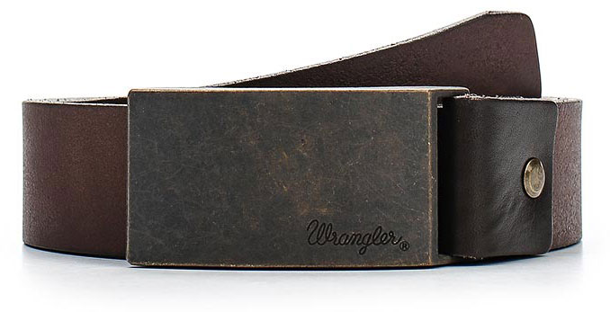 РеменьW0272US85 РеменьW0272US85Стильный широкий ремень Wrangler выполнен из натуральной кожи. Прямоугольная пряжка, с помощью которой регулируется длина ремня, выполнена из металла и оформлена гравировкой с названием бренда.