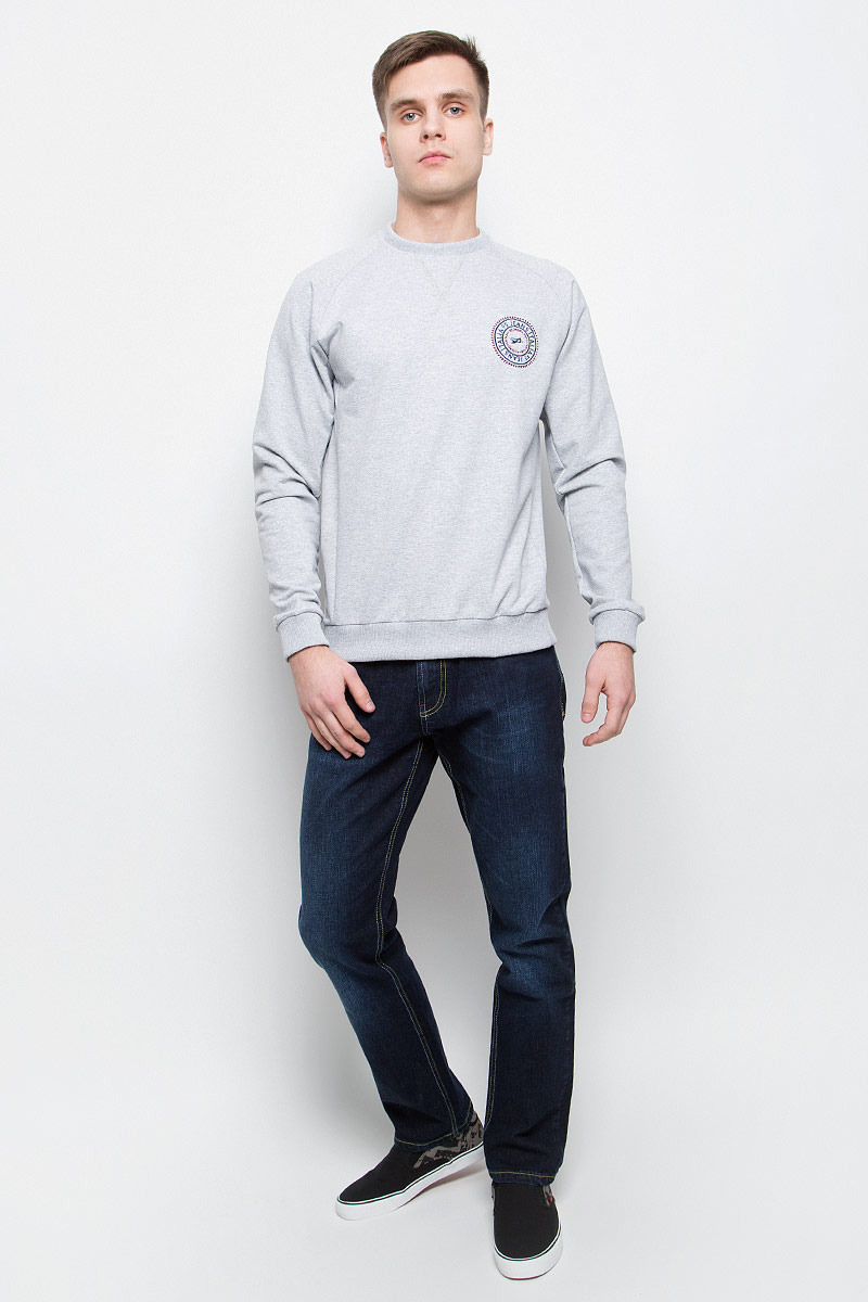 Джинсы265121_09300, Blue denim Vortex str., w.dark Джинсы265121_09300, Blue denim Vortex str., w.darkМужские джинсы F5 выполнены из высококачественного хлопка с добавлением спандекса. Джинсы прямого кроя и стандартной посадки застегиваются на пуговицу в поясе и ширинку на молнии, дополнены шлевками для ремня. Джинсы имеют классический пятикарманный крой: спереди модель дополнена двумя втачными карманами и одним маленьким накладным кармашком, а сзади - двумя накладными карманами.