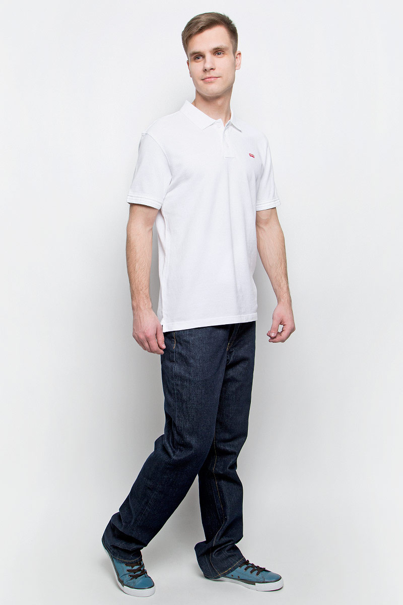 Джинсы0051407360 Джинсы0051407360Мужские джинсы Levis® 514 выполнены из высококачественного натурального хлопка. Джинсы прямого кроя застегиваются на пуговицу в поясе и ширинку на застежке-молнии, дополнены шлевками для ремня. Джинсы имеют классический пятикарманный крой: спереди модель дополнена двумя втачными карманами и одним маленьким накладным кармашком, а сзади - двумя накладными карманами.