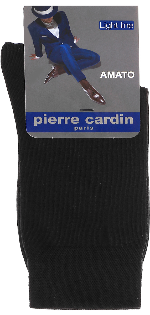 НоскиCr Amato НоскиCr AmatoМужские носки Pierre Cardin Cr Amato изготовлены из высококачественного эластичного хлопка с добавлением полиамида и превосходно облегают ногу. Носки имеют эластичную резинку, которая надежно фиксирует носки на ноге.