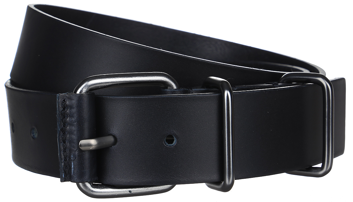 РеменьK50K502531_0000 РеменьK50K502531_0000Мужской ремень Calvin Klein изготовлен из натуральной кожи. Пряжка выполнена из металла, она позволит легко и быстро зафиксировать ремень и отрегулировать его длину. Элегантный и строгий ремень превосходно сочетается с любыми нарядами. Уважаемые клиенты! Обращаем ваше внимание на тот факт, что размер ремня, доступный для заказа, является его длиной.