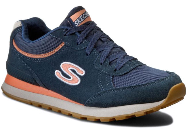 Кроссовки142-BLCL Кроссовки142-BLCLСтильные легкие женские кроссовки Skechers подходят как для занятий спортом, так и для повседневных прогулок. Верх модели выполнен из дышащего текстиля и натуральной замши. Классическая шнуровка надежно зафиксирует модель на стопе. Внутренняя отделка исполнена из мягкого текстиля. Гибкая анатомическая подошва имеет рельефный протектор, который обеспечивает надежное сцепление с поверхностью. В таких кроссовках вашим ногам будет комфортно и уютно. Они подчеркнут ваш стиль и индивидуальность!