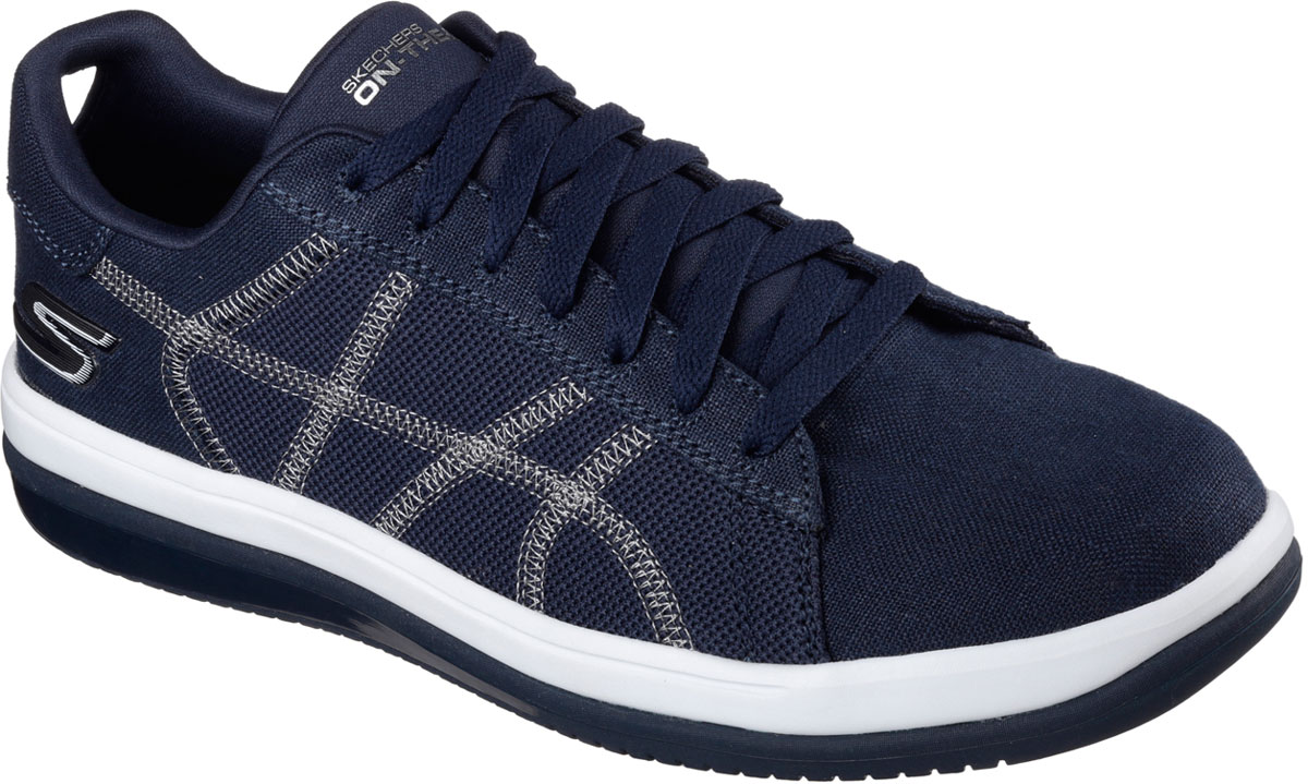 Кроссовки53728-CHAR Кроссовки53728-CHARСтильные мужские кроссовки Skechers отлично подойдут для активного отдыха и повседневной носки. Верх модели выполнен из текстиля. Удобная шнуровка надежно фиксирует модель на стопе. Подошва обеспечивает легкость и естественную свободу движений. Мягкие и удобные, кроссовки превосходно подчеркнут ваш спортивный образ и подарят комфорт.