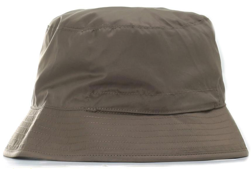 ПанамаT0CGZ0FMK ПанамаT0CGZ0FMKЛегкая летняя панама The North Face Sun Stash Hat выполнена из 100% полиэстера с защитой от ультрафиолетового излучения. Она легко сворачивается и убирается в карман. Двухсторонняя панама оформлена надписью с названием бренда. Такая панама пригодится в любом путешествии и не сильно добавит вес.