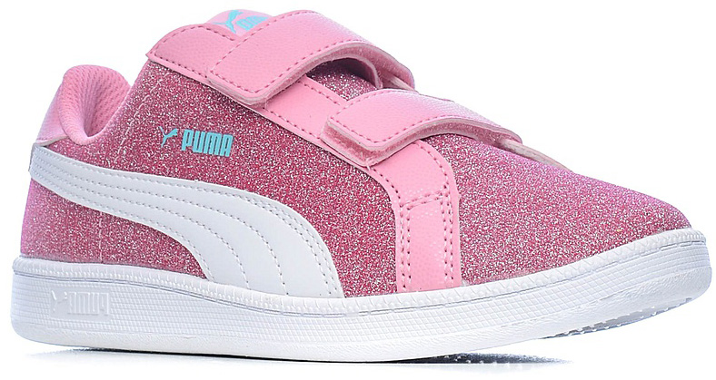 Кроссовки36295601 Кроссовки36295601Этим летом модель Puma Smash смело вошла в мир гламура. Верх из легкой ткани с приятным глазу блеском декорирован традиционной полосой и деталями из искусственной кожи, что придает модели нарядный и стильный облик, а также нежный девичий шарм. Рельефная поверхность подошвы гарантируют отличное сцепление на любых поверхностях. Удобные застежки-липучки вместе с мягким язычком обеспечивают надежную фиксацию ноги. В таких кроссовках вашим ногам будет комфортно и уютно.