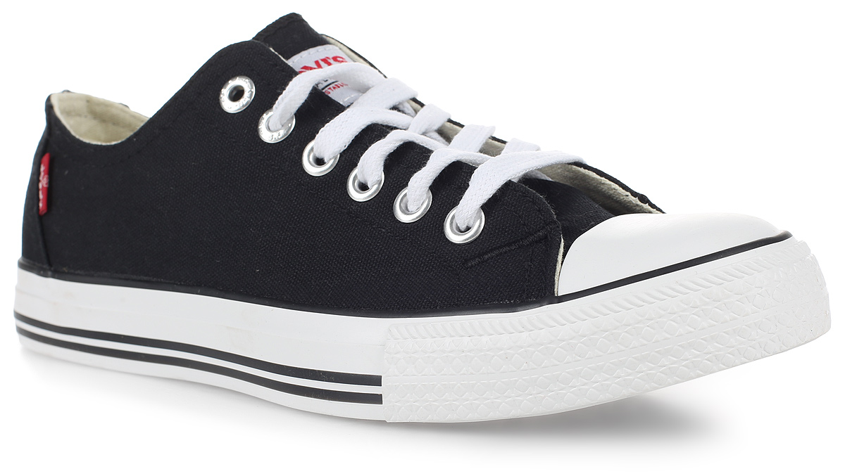 Кеды226273/733-51 Кеды226273/733-51Мужские кеды Levis® Tracker Low выполнены из канваса. Подъем оформлен классической плоской шнуровкой и дополнен металлическими люверсами. Модель дополнена логотипом бренда. Подкладка и стелька изготовлены из текстиля. Резиновая подошва оснащена рифлением.