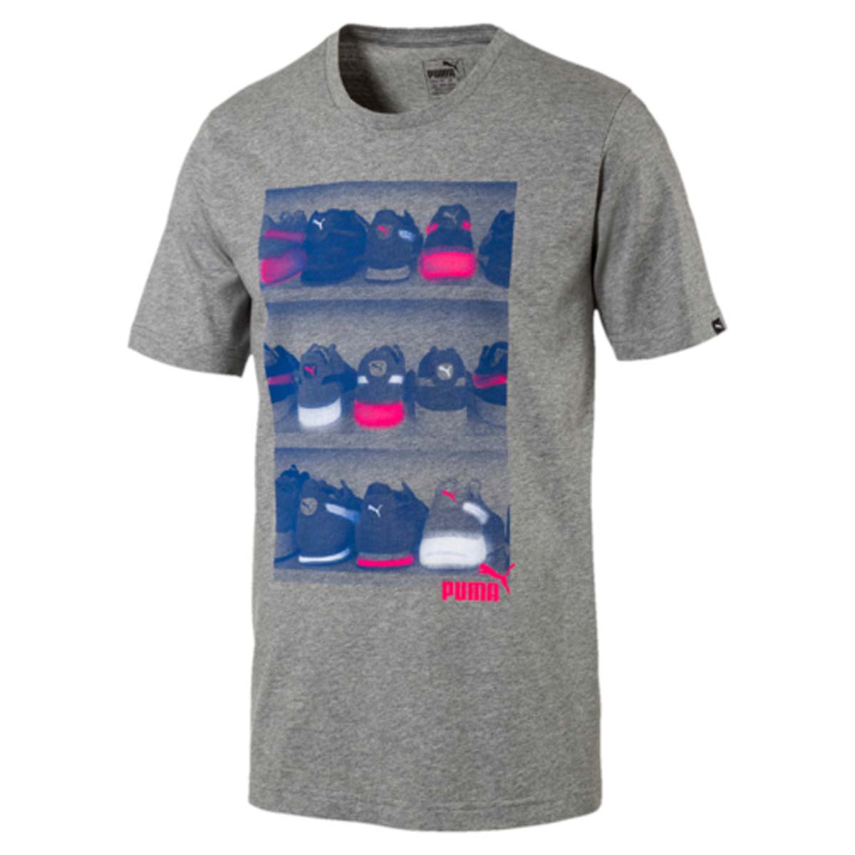 Футболка590935_02 Футболка590935_02Футболка Sneaker Photo Tee выполнена из чистого хлопка с использованием высокофункциональной технологии dryCELL, которая отводит влагу, поддерживает тело сухим и гарантирует комфорт. Ворот выполнен из трикотажа в рубчик. Изделие имеет классический крой, круглый вырез горловины и короткие рукава. Модель декорирована рисунком c прорезиненными деталями и логотипом PUMA.