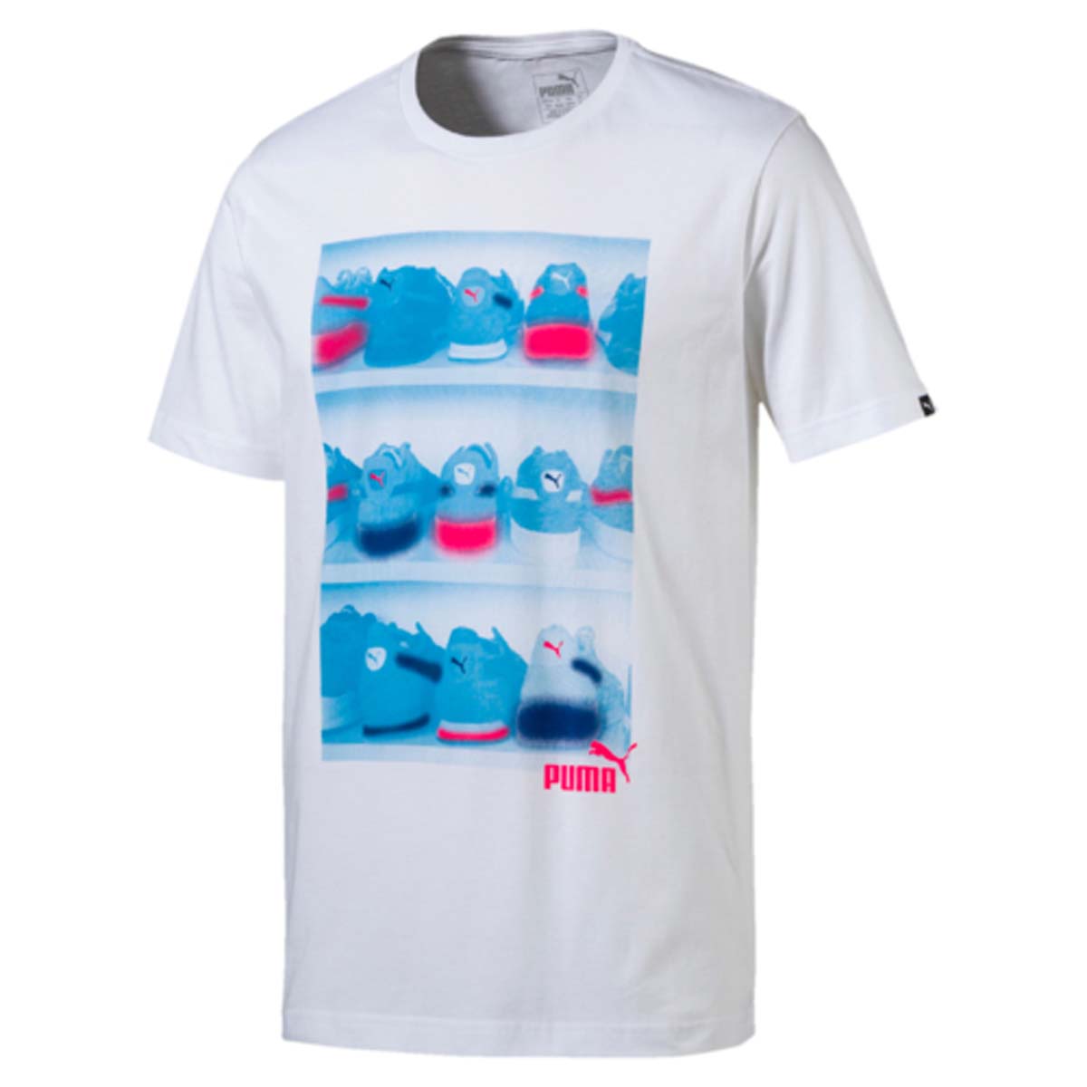 Футболка590935_02 Футболка590935_02Футболка Sneaker Photo Tee выполнена из чистого хлопка с использованием высокофункциональной технологии dryCELL, которая отводит влагу, поддерживает тело сухим и гарантирует комфорт. Ворот выполнен из трикотажа в рубчик. Изделие имеет классический крой, круглый вырез горловины и короткие рукава. Модель декорирована рисунком c прорезиненными деталями и логотипом PUMA.