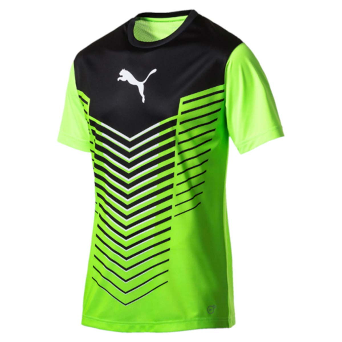 Футболка655206_23 Футболка655206_23Футболка мужская ftblTRG Graphic Shirt изготовлена из полиэстера. Технологии dryCELL отводит влагу наружу и помогает сохранять сухость и свежесть в течение всей тренировки. Футболка декорирована графическим рисунком и набивным логотипом PUMA на груди по центру. Сзади имеются сетчатые вставки. Модель имеет стандартную посадку, круглый вырез горловины и стандартные короткие рукава. Такая футболка подходит не только для командных видов спорта, она также подойдет для тренировок благодаря высокому качеству и комфорту.